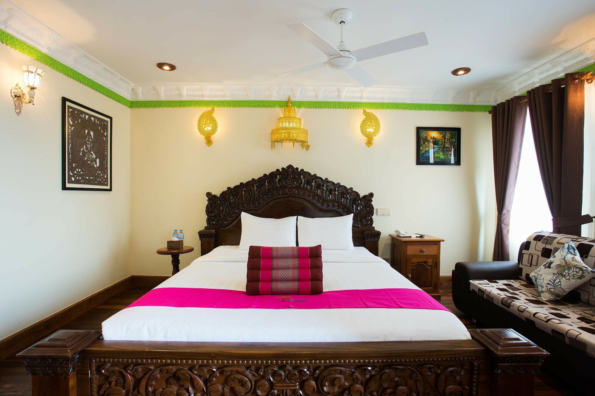 Okay Palace Hotel بنوم بنه المظهر الخارجي الصورة